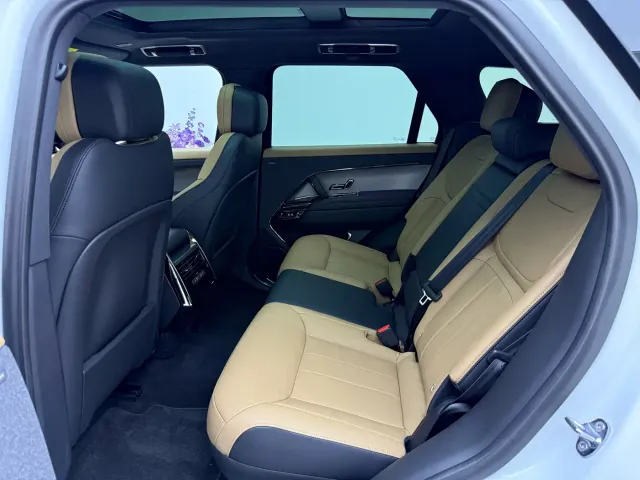 Land Rover Range Rover Sport — Фото автомобиля 19