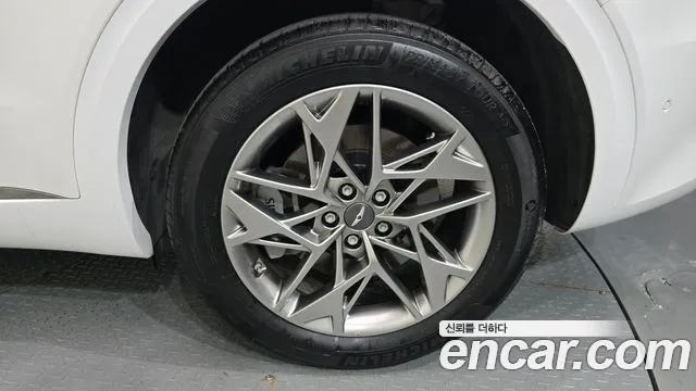 Genesis GV70 2.5T Бензин AWD — Фото автомобиля 19