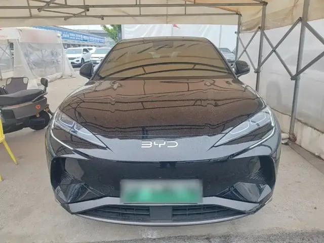 BYD Sealion 07 EV — Фото автомобиля 2
