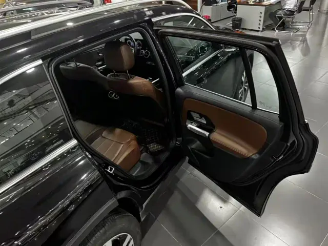 Mercedes-Benz GLB-Class — Фото автомобиля 18