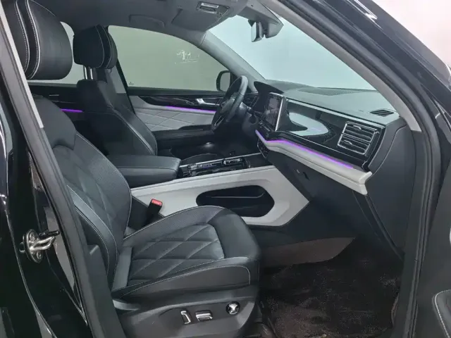 Volkswagen Teramont 2024 380TSI 4WD Dragon Glory Edition — Фото автомобиля 17