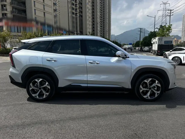 Geely Boyue L — Фото автомобиля 4