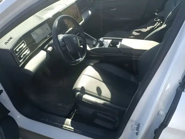 BYD Qin L — Фото автомобиля 14