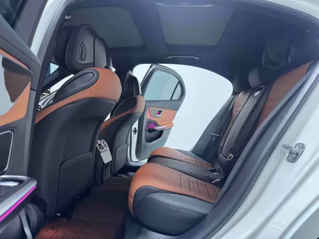 Mercedes-Benz C-Class — Фото автомобиля 13