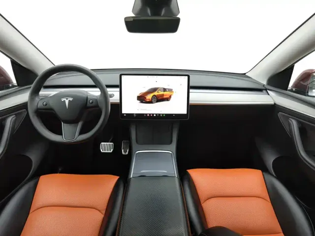 Tesla Model Y — Фото автомобиля 5