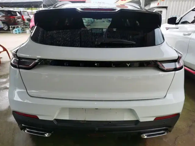 Geely Emgrand S — Фото автомобиля 5
