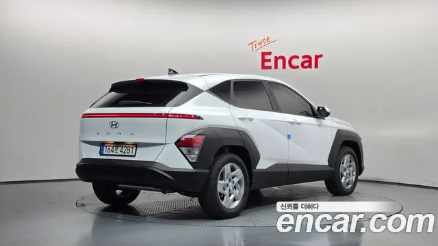 Hyundai Kona SX2 — Фото автомобиля 2