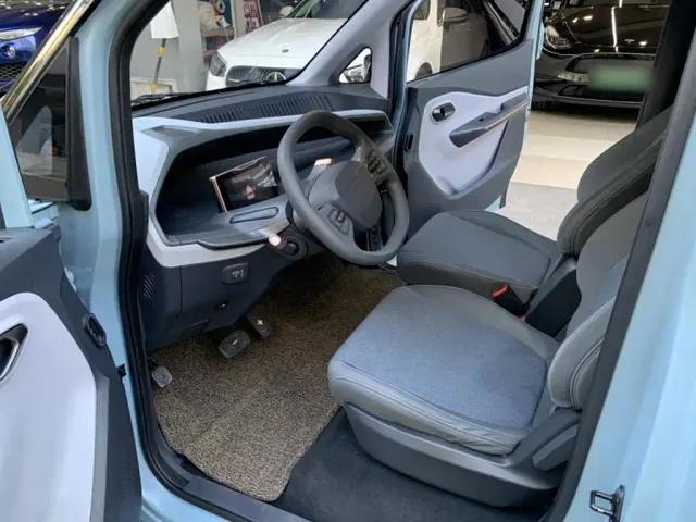 Wuling NanoEV — Фото автомобиля 7