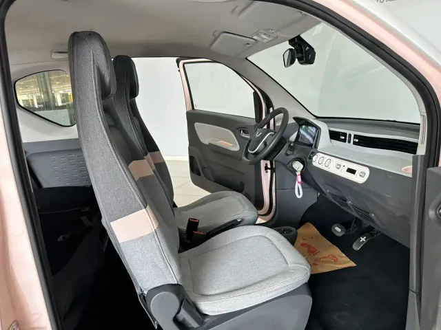 Wuling Hongguang Mini EV — Фото автомобиля 11