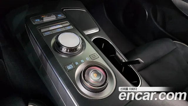 Genesis GV70 Electrified GV70 — Фото автомобиля 8
