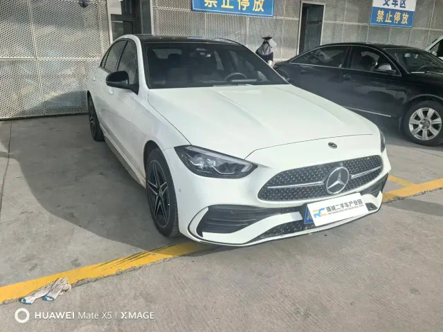 Mercedes-Benz C-Class — Фото автомобиля 3