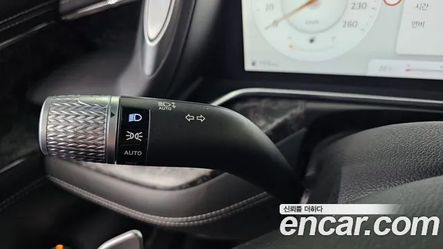 Genesis G90 Бензин 3.5 Turbo e-S/C AWD LWB — Фото автомобиля 7