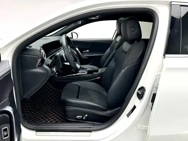 Mercedes-Benz A-Class — Фото автомобиля 5