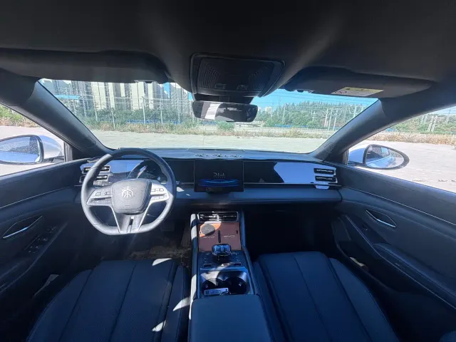 BYD Qin L — Фото автомобиля 14