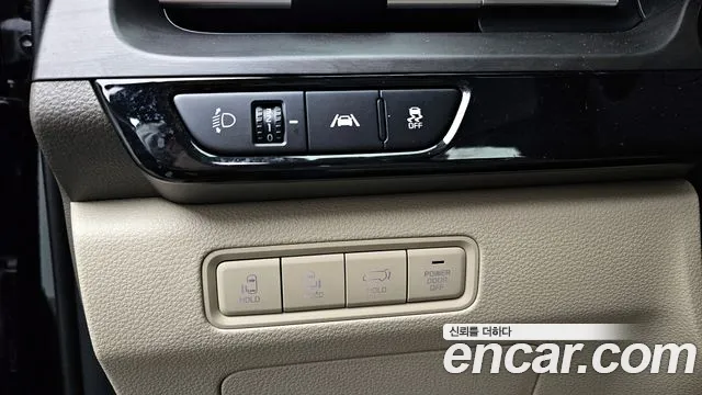 Kia Canival — Фото автомобиля 18
