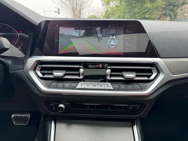 BMW 3 Series — Фото автомобиля 10