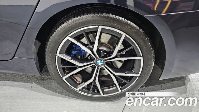 BMW 5-Series 5 серия (G30) 530i xDrive M Sport — Фото автомобиля 5