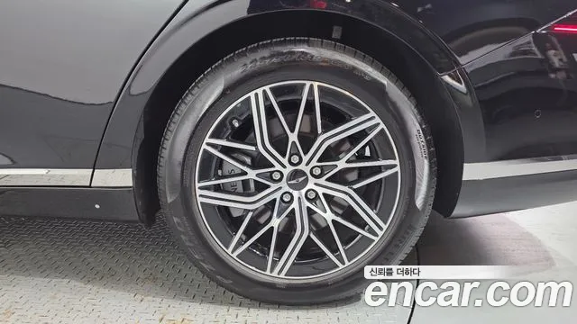 Genesis G90 Бензин 3.5 турбо AWD — Фото автомобиля 16