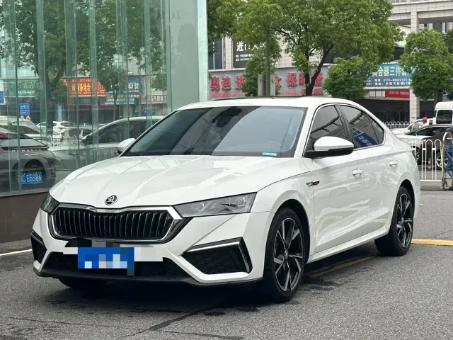 Фотография автомобиля — Skoda Octavia
