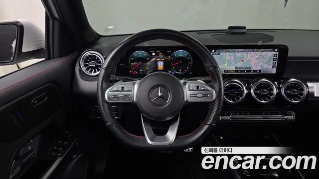 Mercedes-Benz GLB-Class — Фото автомобиля 13