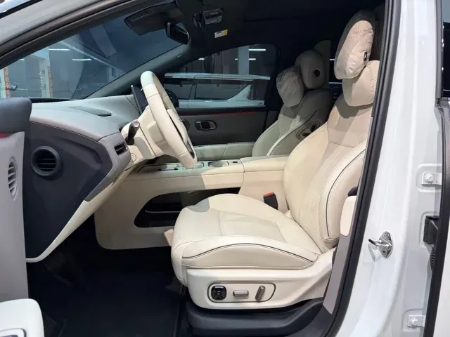 Li Auto i6 — Фото автомобиля 11