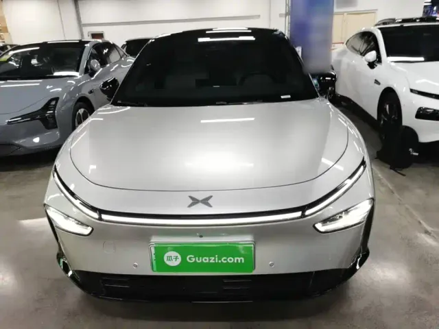 Xpeng P7+ — Фото автомобиля 2