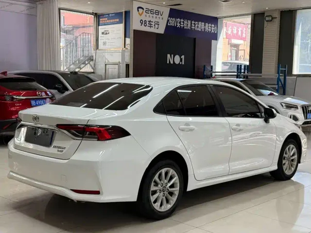 Toyota Corolla — Фото автомобиля 4