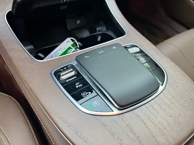 Mercedes-Benz E-Class — Фото автомобиля 15