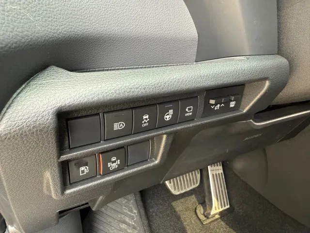 Toyota Sienna — Фото автомобиля 16