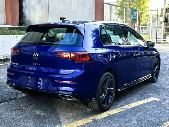 Volkswagen Golf — Фото автомобиля 4