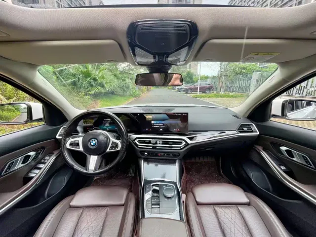 BMW i3 — Фото автомобиля 12
