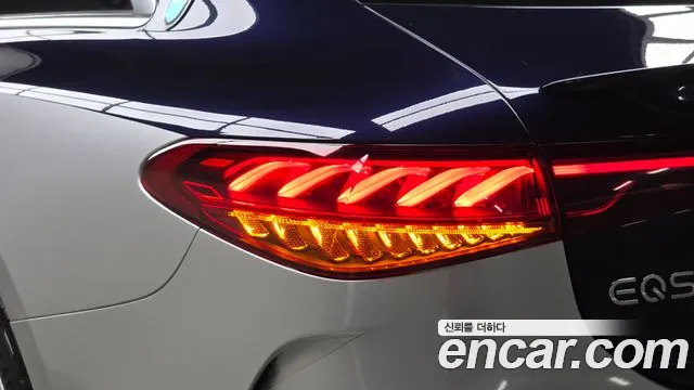 Mercedes-Benz EQS — Фото автомобиля 20