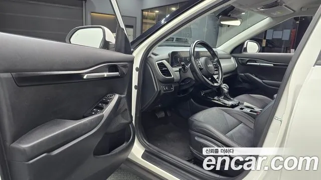 Kia Seltos New — Фото автомобиля 15