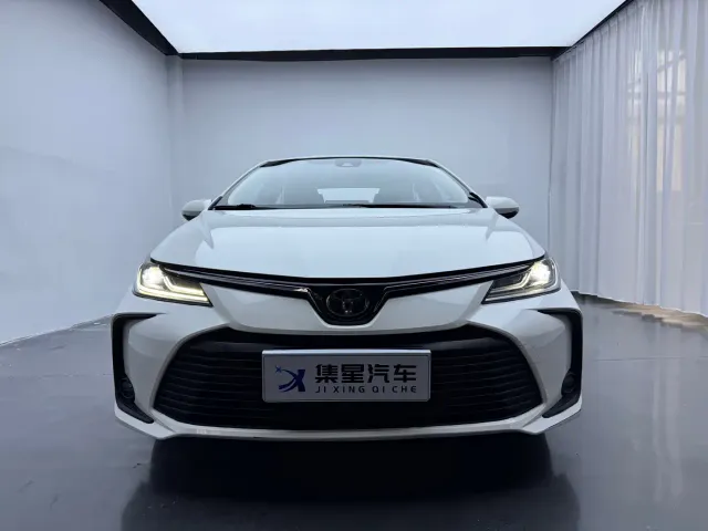 Toyota Corolla — Фото автомобиля 2