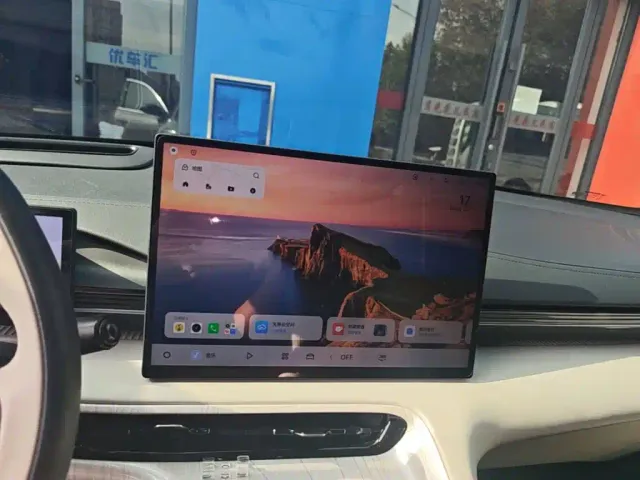 Geely Galaxy E5 — Фото автомобиля 12