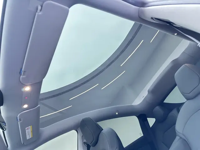 Tesla Model Y 2025 Facelift Long Range All-Wheel Drive — Фото автомобиля 18