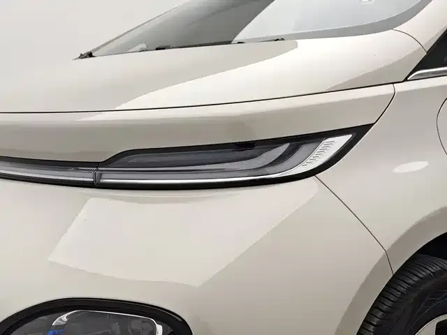 Baojun Cloud — Фото автомобиля 14