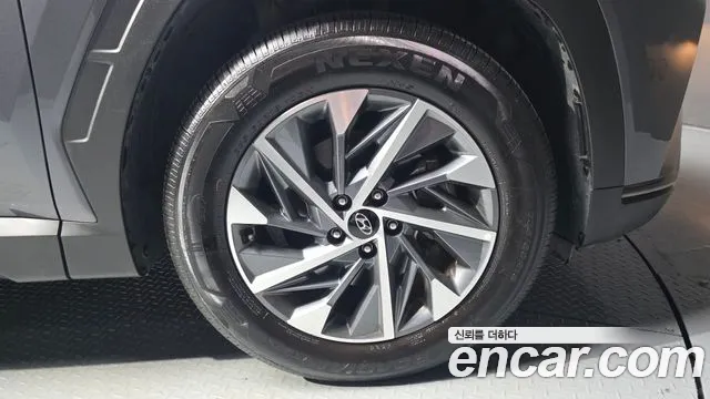 Hyundai Tucson Tucson (NX4) Бензин 1.6 турбо 2WD — Фото автомобиля 19