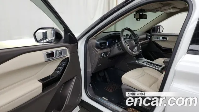 Ford Explorer Generation 6 — Фото автомобиля 10