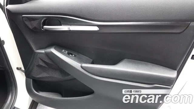 Kia Seltos — Фото автомобиля 13