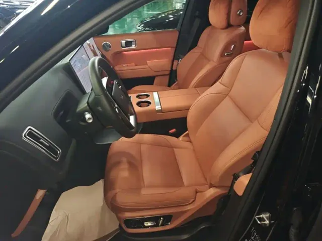 Li Auto L7 — Фото автомобиля 14