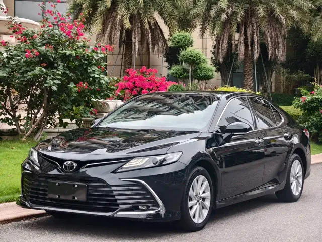 Фотография автомобиля — Toyota Camry