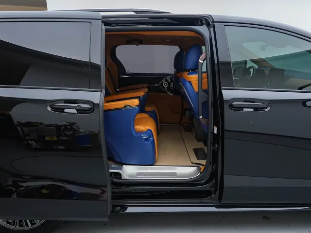 Toyota Sienna — Фото автомобиля 20