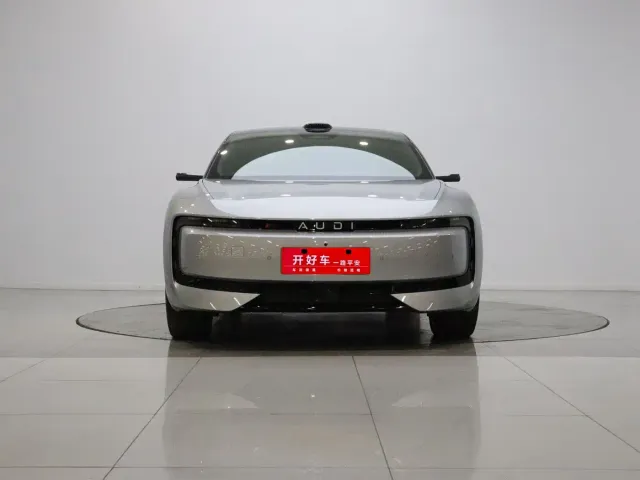Audi E5 Sportback — Фото автомобиля 2