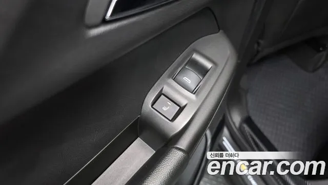 ChevroletGMDaewoo Trailblazer Новый Trailblazer 1.3 турбо 4WD — Фото автомобиля 16