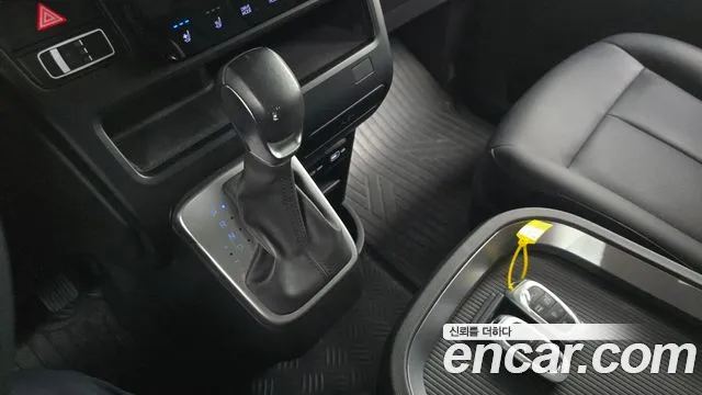Hyundai Staria Staria Карго 5 мест — Фото автомобиля 8