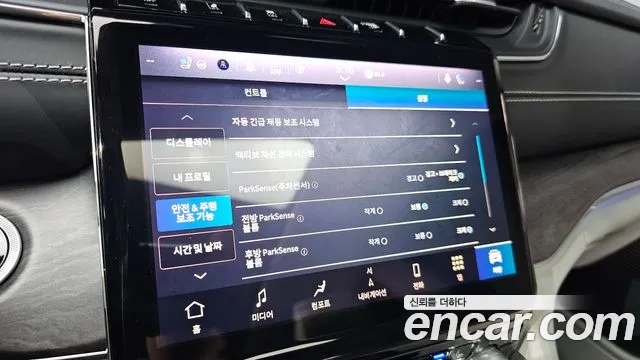 Jeep Cherokee Grand Cherokee(WL) 3.6 Overland — Фото автомобиля 8