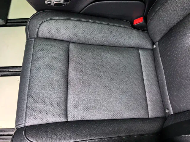Mercedes-Benz V-Class — Фото автомобиля 28