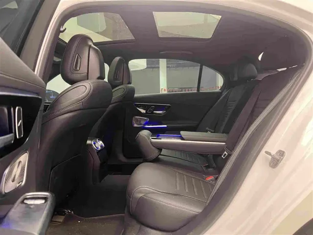 Mercedes-Benz C-Class — Фото автомобиля 6