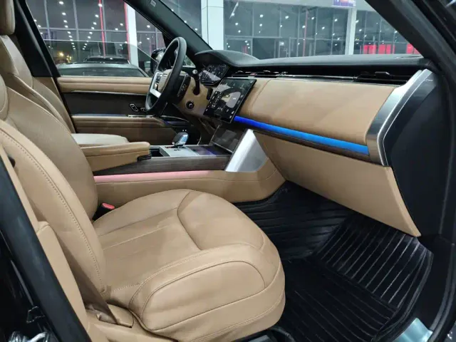 Land Rover Range Rover — Фото автомобиля 12